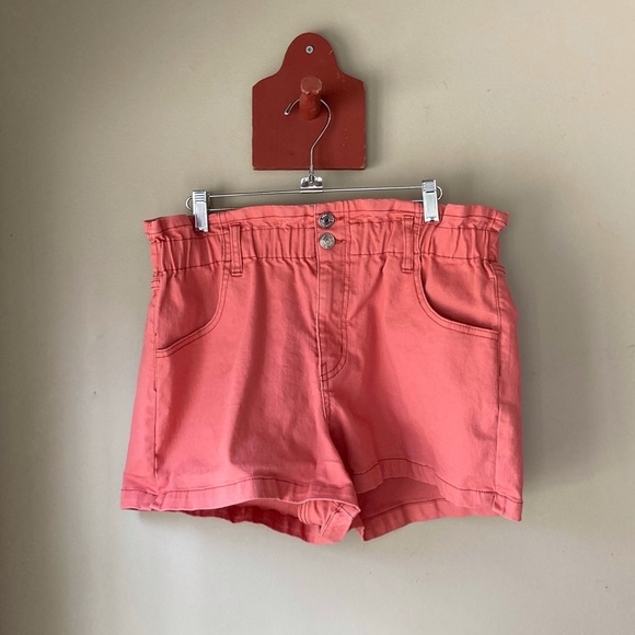 Wild Fable Salmon Shorts L - Picture 2 of 5